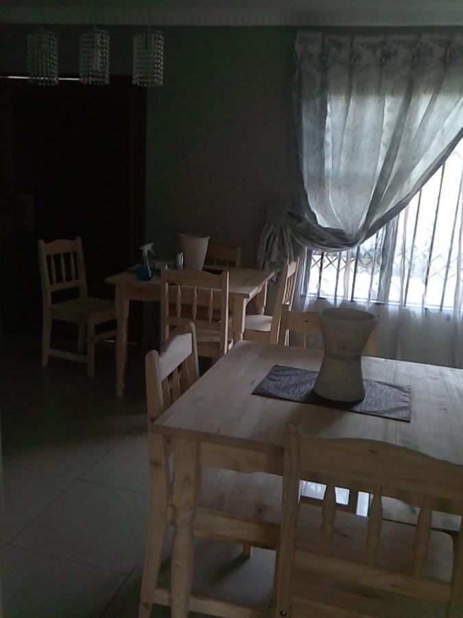 Tlelakufuma Guest House Johannesburg Luaran gambar